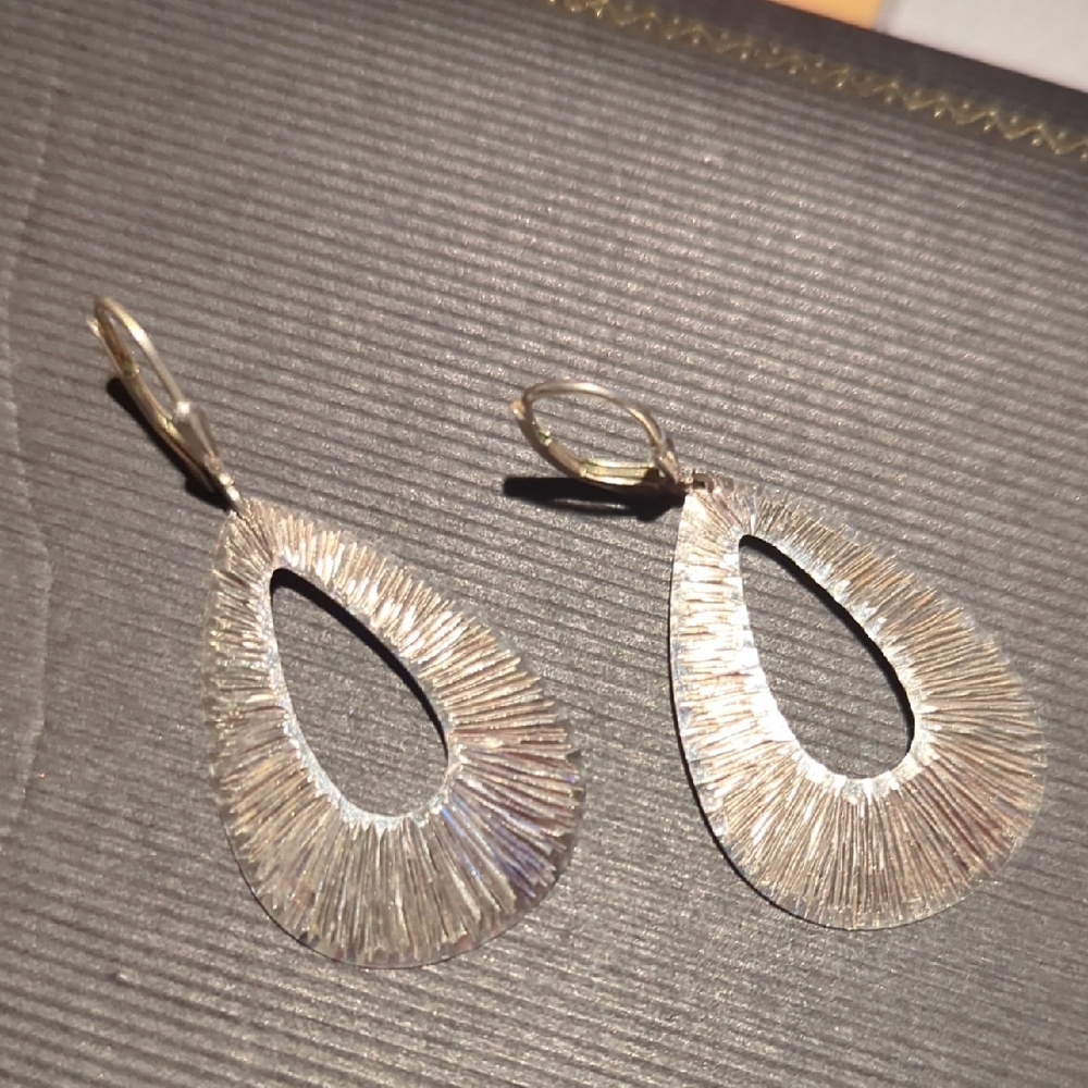 Elegant Silver Teardrop Earrings